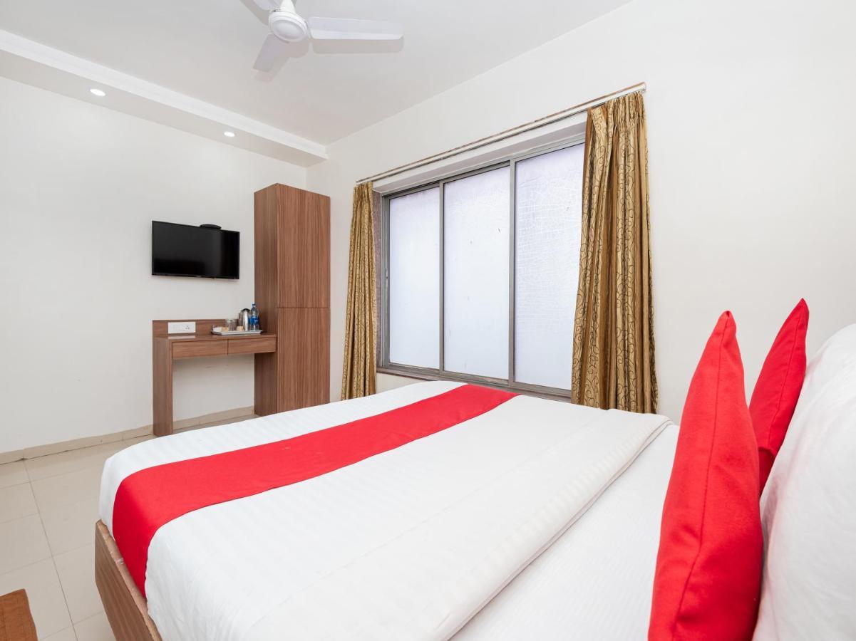 Hotel Balwas 수라트 외부 사진