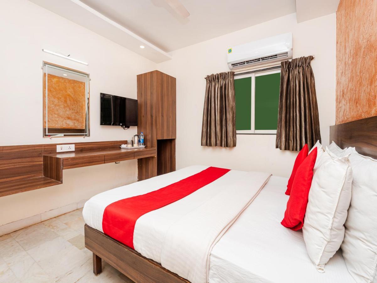 Hotel Balwas 수라트 외부 사진