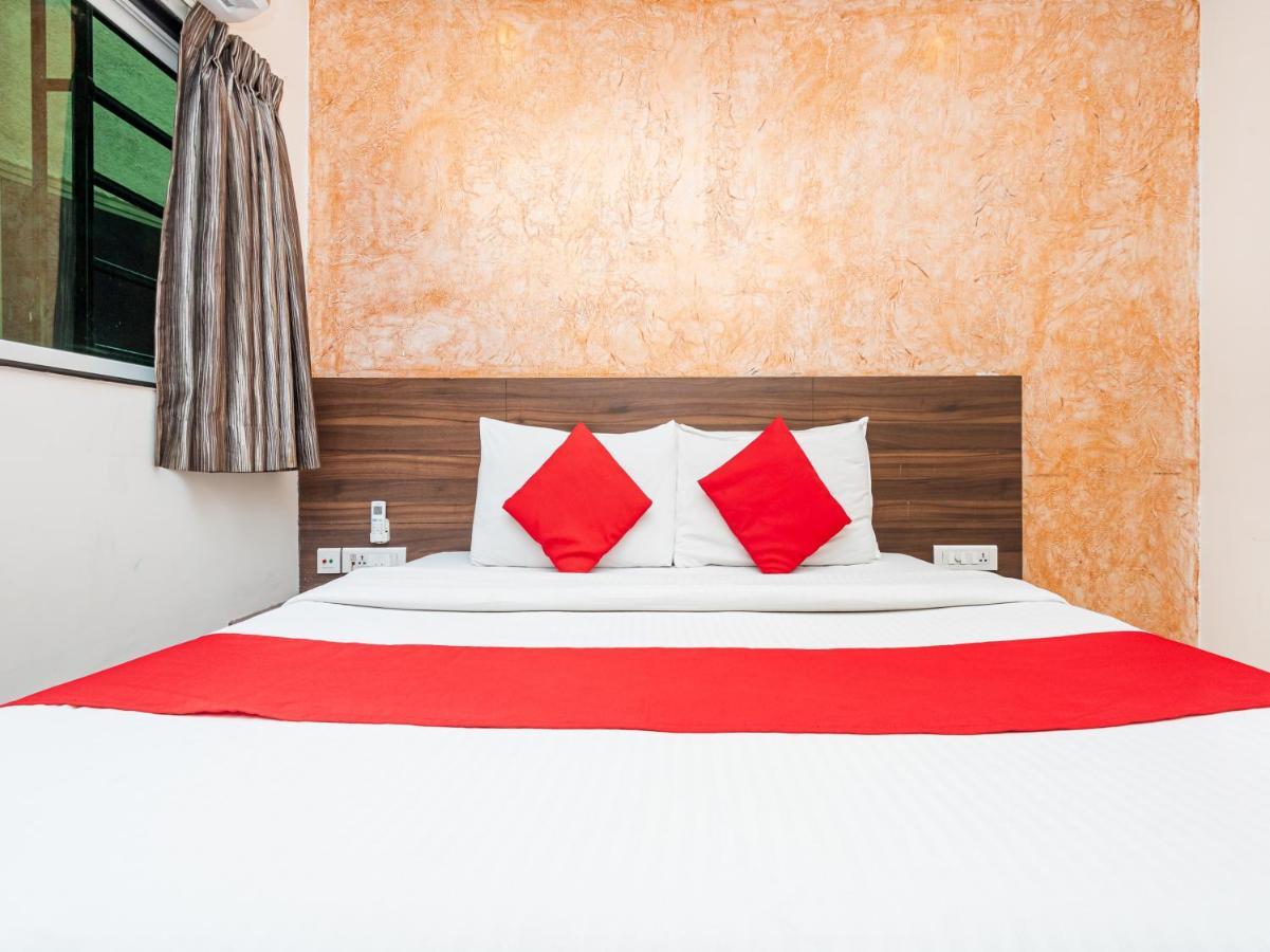 Hotel Balwas 수라트 외부 사진