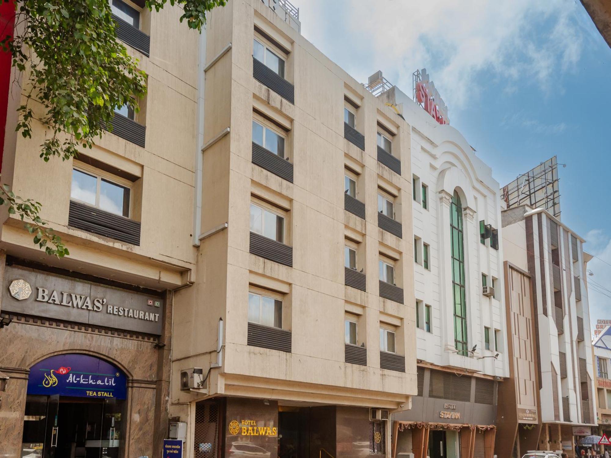 Hotel Balwas 수라트 외부 사진